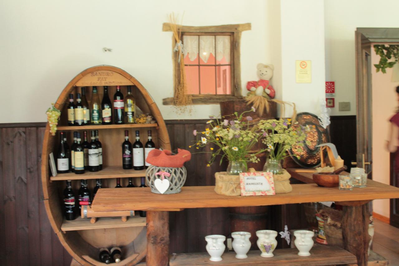 Albergo Mangusta Madesimo Buitenkant foto