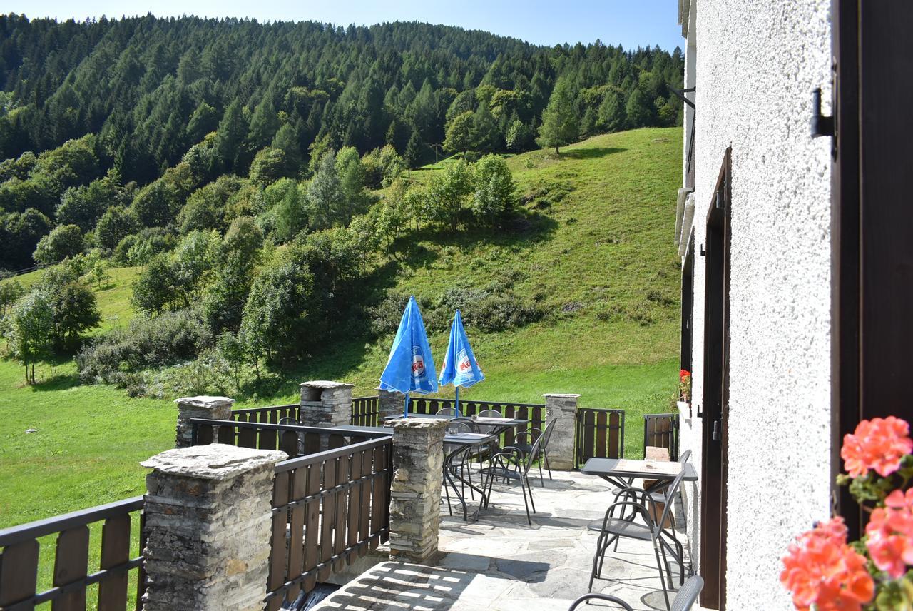 Albergo Mangusta Madesimo Buitenkant foto